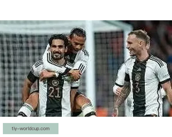 中央海岸水手逆袭九人麦克阿瑟 勃兰特曼破门